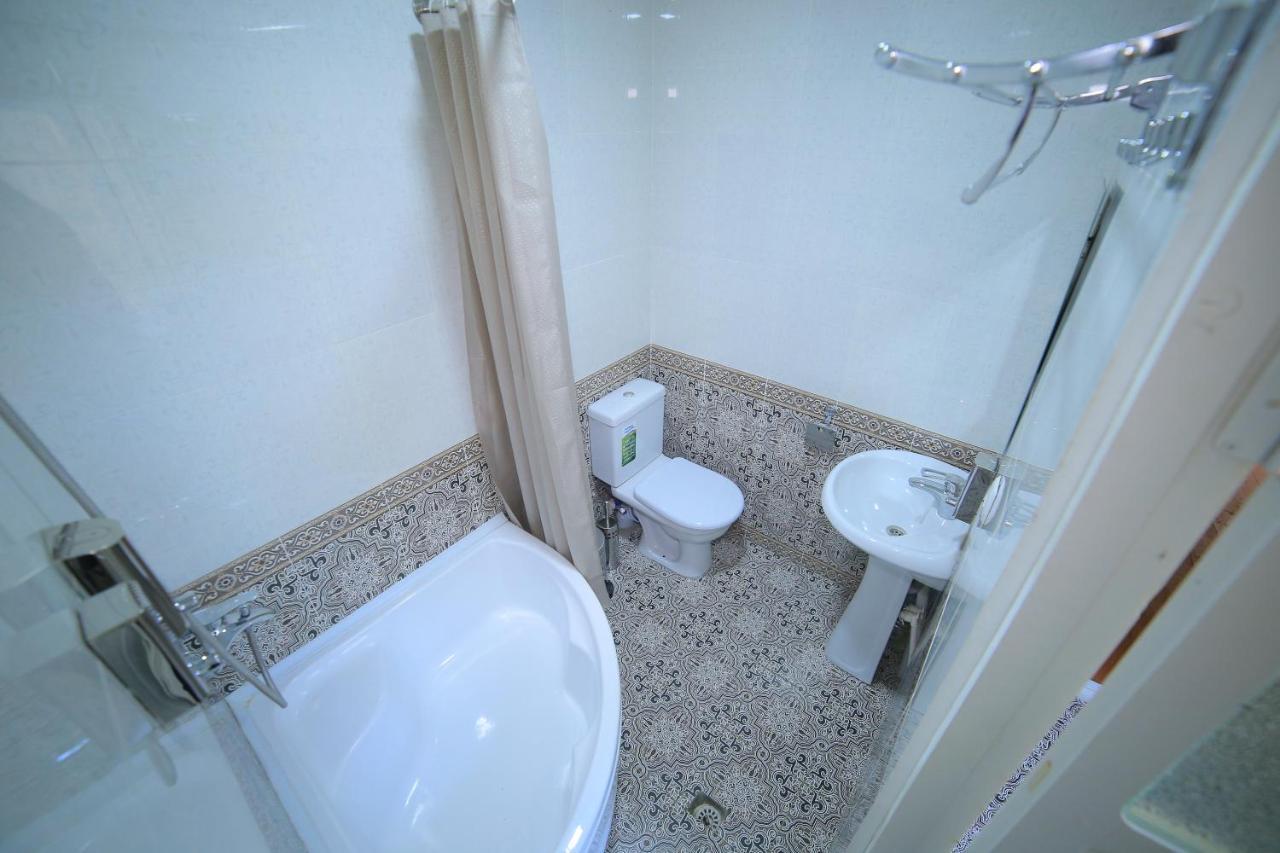 Old Street Guesthouse Bukhara Bagian luar foto